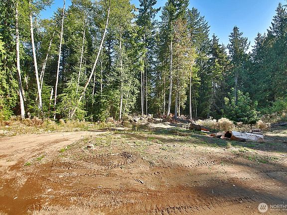 4th image of 4935 Helppie Lane