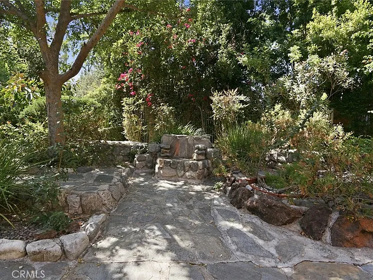 16682 Oakhurst Cir — Photo 10