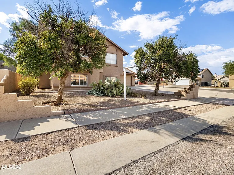7360 S Vista Del Arroyo — Photo 11