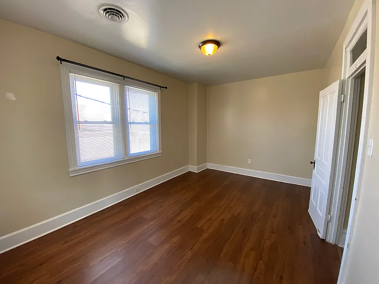 25 E North St — Photo 15