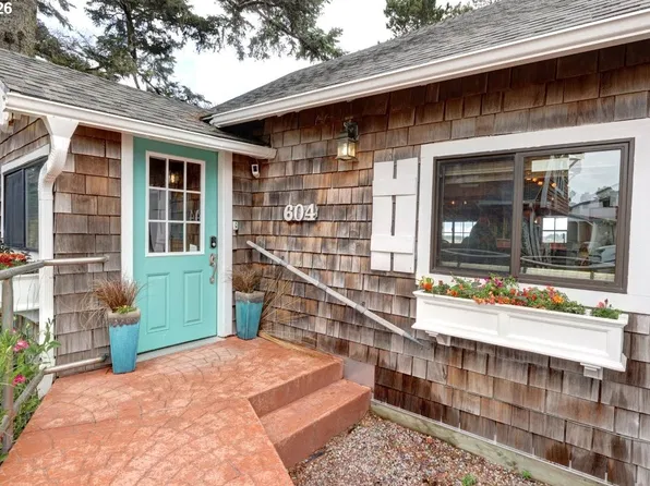 604 15th Ave, Seaside, OR 97138