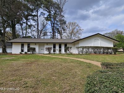 1430 Autumn Oaks Dr, Jackson, MS, 39211