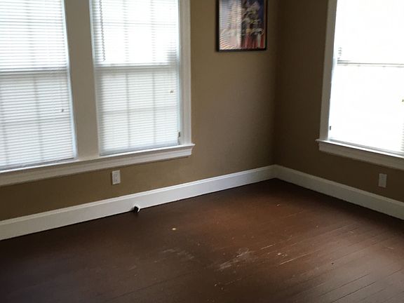 5th image of 3910 Rogers Ave