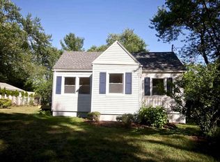 31 Winne Pl, Glenmont, NY 12077