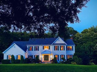 5 Bridle Ridge Dr, North Grafton, MA 01536