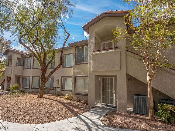 2nd image of 4955 Lindell Rd APT 218