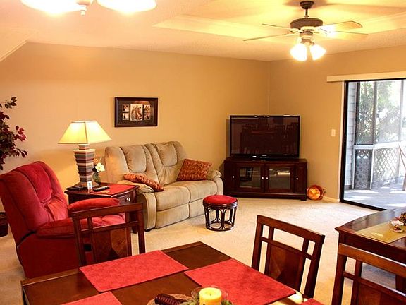 5th image of 305 Orange Blossom Dr