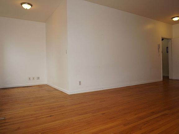 4th image of 274 Broadway #2F