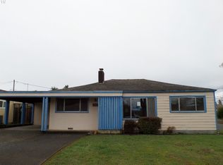 1006 N Myrtle St, Coquille, OR 97423