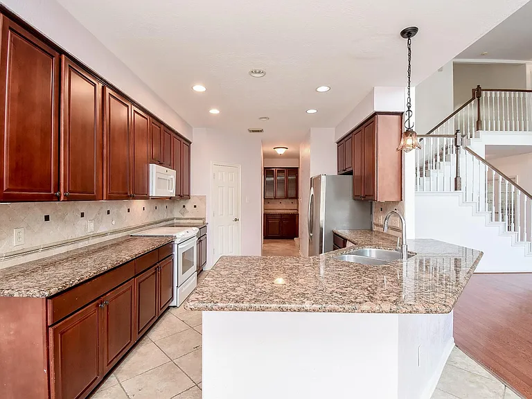 2719 Mossy Log Ct — Photo 20