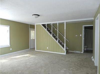 2nd image of 909 S Middleboro Ave