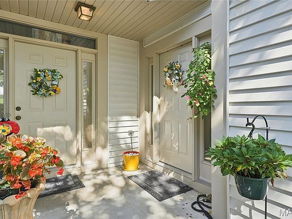 3rd image of 1119 Field Pointe Ln