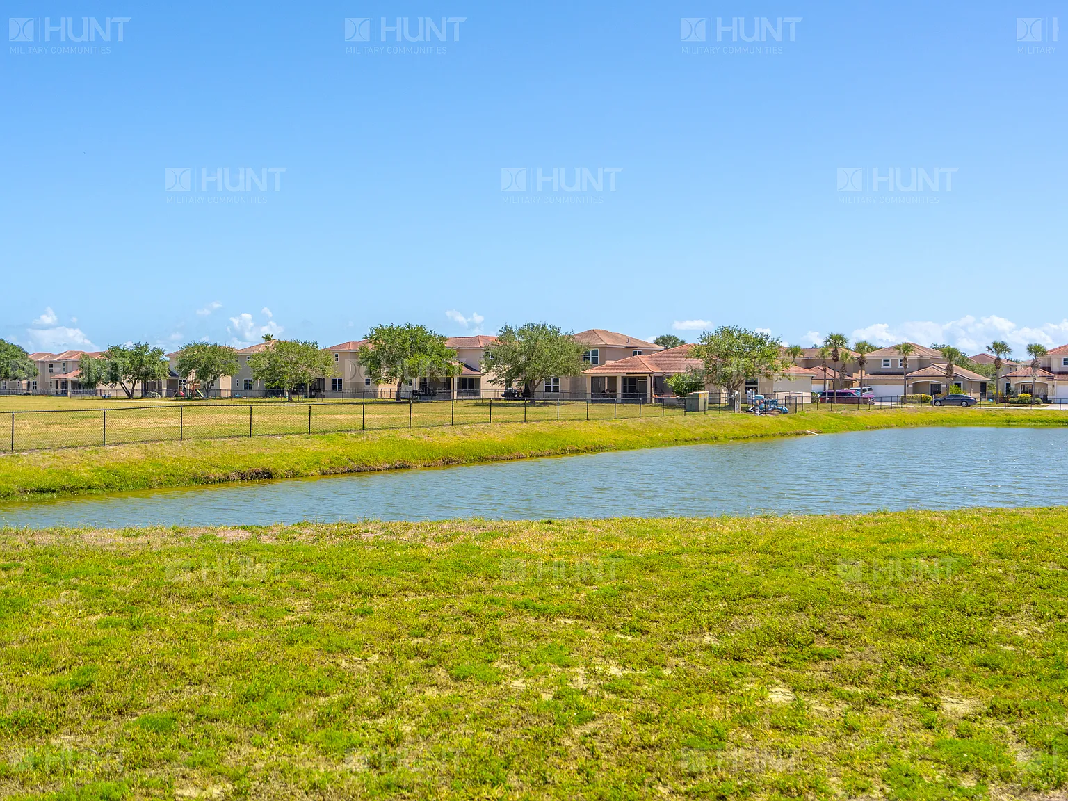3 bed, 2.5 bath, 1812 sqft, $2,991 — Photo 3