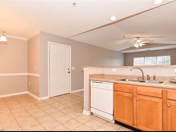 2nd image of 3710 Cotswold Ave Unit Y