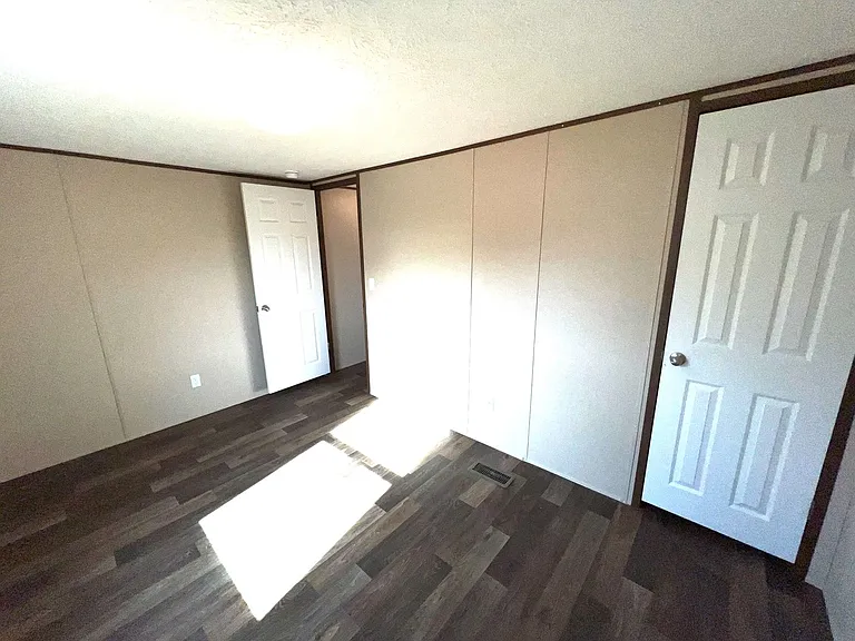 1608 Golden Springs Rd — Photo 14