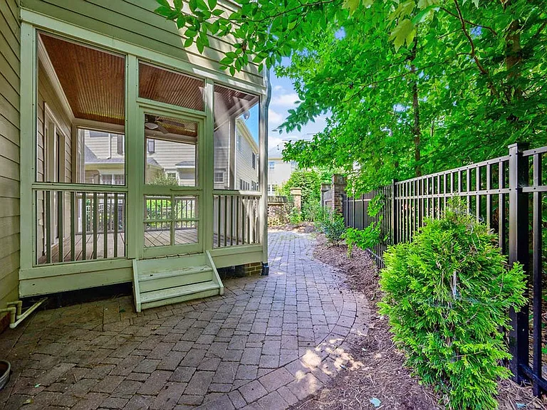 8333 Wheatstone Ln — Photo 43