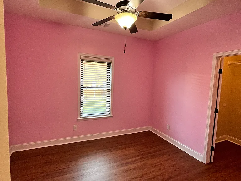 416 Hunts Landing Dr — Photo 2