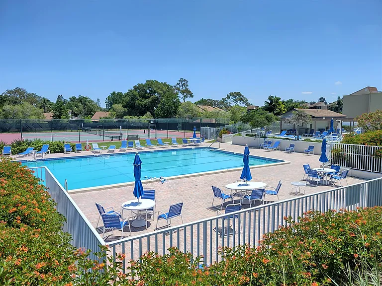 650 Bird Bay Dr E #105 — Photo 39