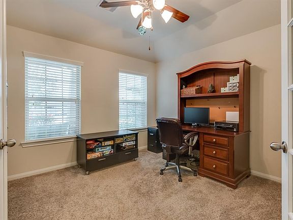 5th image of 111 Hillandale Ct