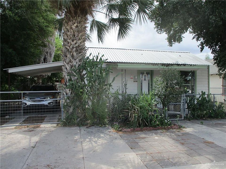 2nd image of 704 E 4th St