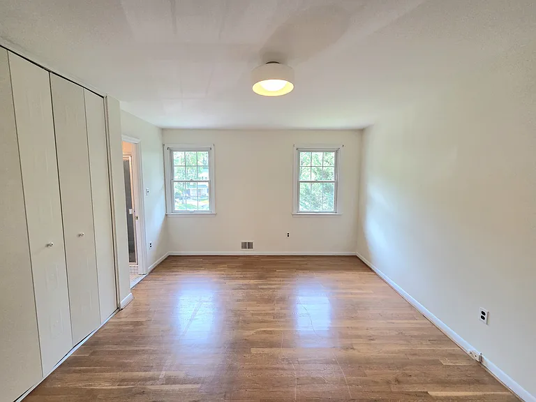 111 Tamarisk Ct — Photo 25