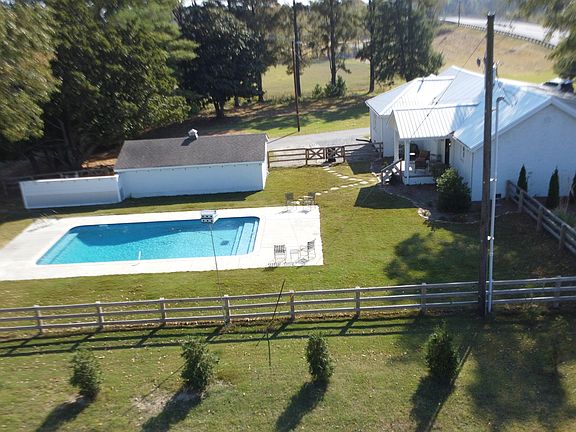 3rd image of 968 Millsfield Hwy