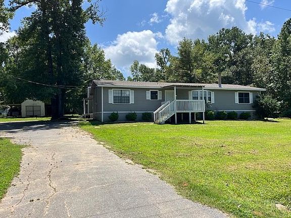 3rd image of 721 Lake Rd