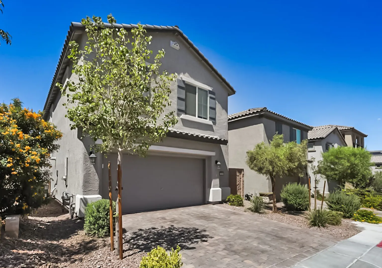 Skye Canyon Beauty With 3 Beds And A Loft — Photo 3