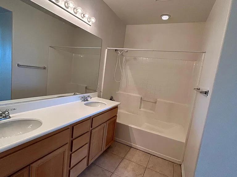 26255 Iris Ave #B — Photo 22