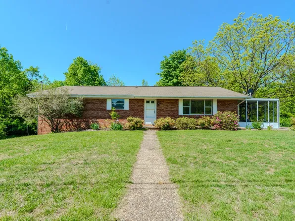812 Redbud Dr, Greeneville, TN 37743