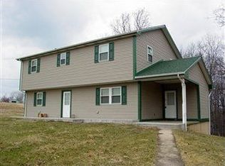 949 Tope Rd, New Cumberland, WV 26047