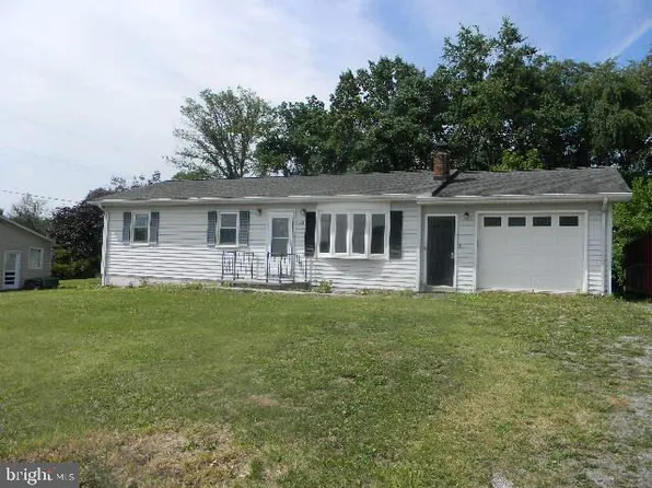 1162 Harman Rd, Maurertown, VA 22644