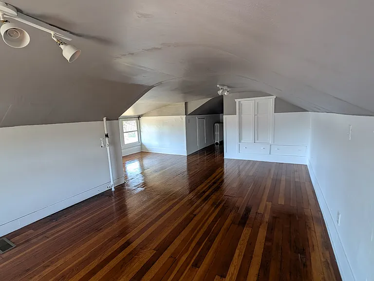 2200 Iron St — Photo 26