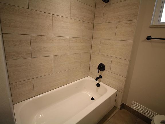 bath tub