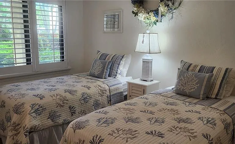 219 Fox Glen Dr #1107 — Photo 14
