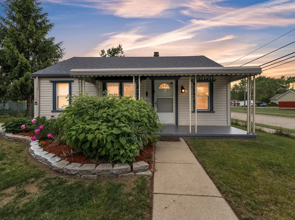 6606 Elm St, Taylor, MI 48180