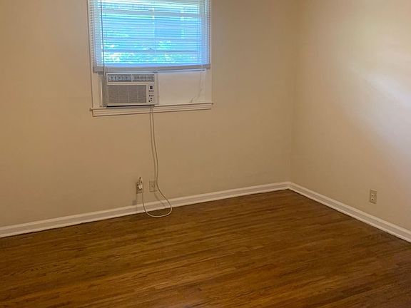 5th image of 2807 Brightwood Ave #A