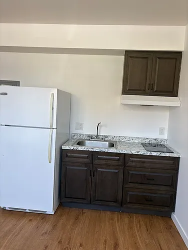 248 N 1st St #3 Photo 1