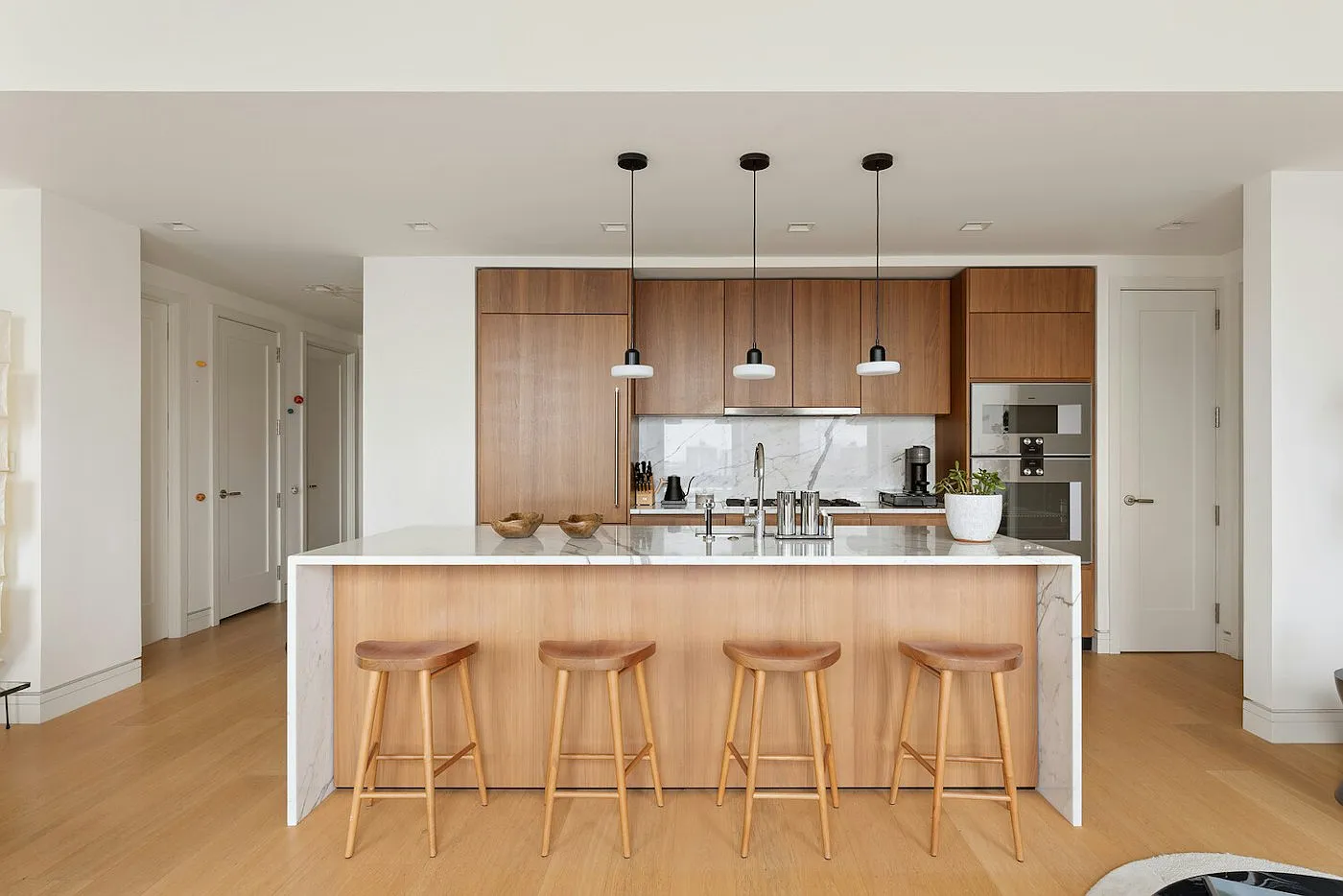 242 Broome St — Photo 1