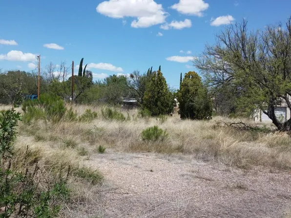 700 Blue Jay Cir, Sierra Vista, AZ 85635
