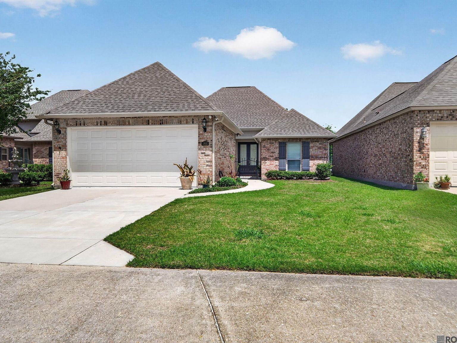 5351 Courtyard Dr