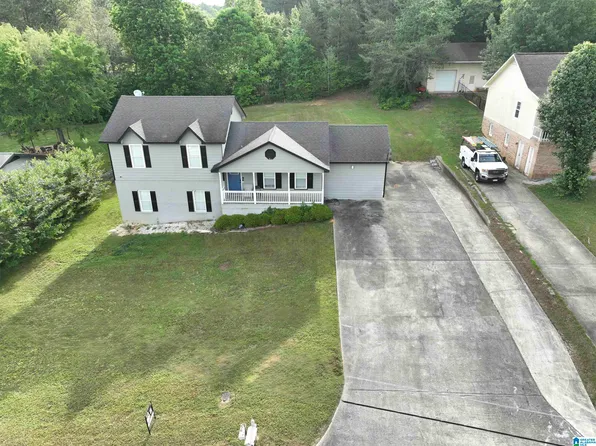 4009 Pecanwood Dr, Oxford, AL 36203