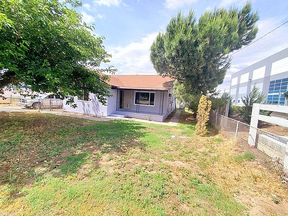 3rd image of 2075 E Louise Ave