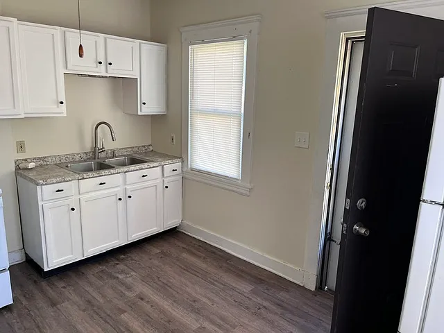 1281 Webb Rd — Photo 10