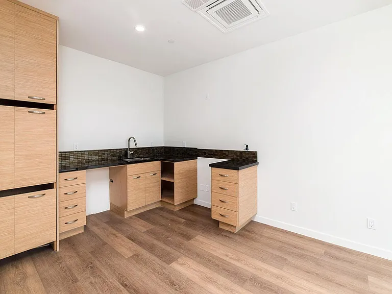157 W Leucadia Blvd — Photo 53