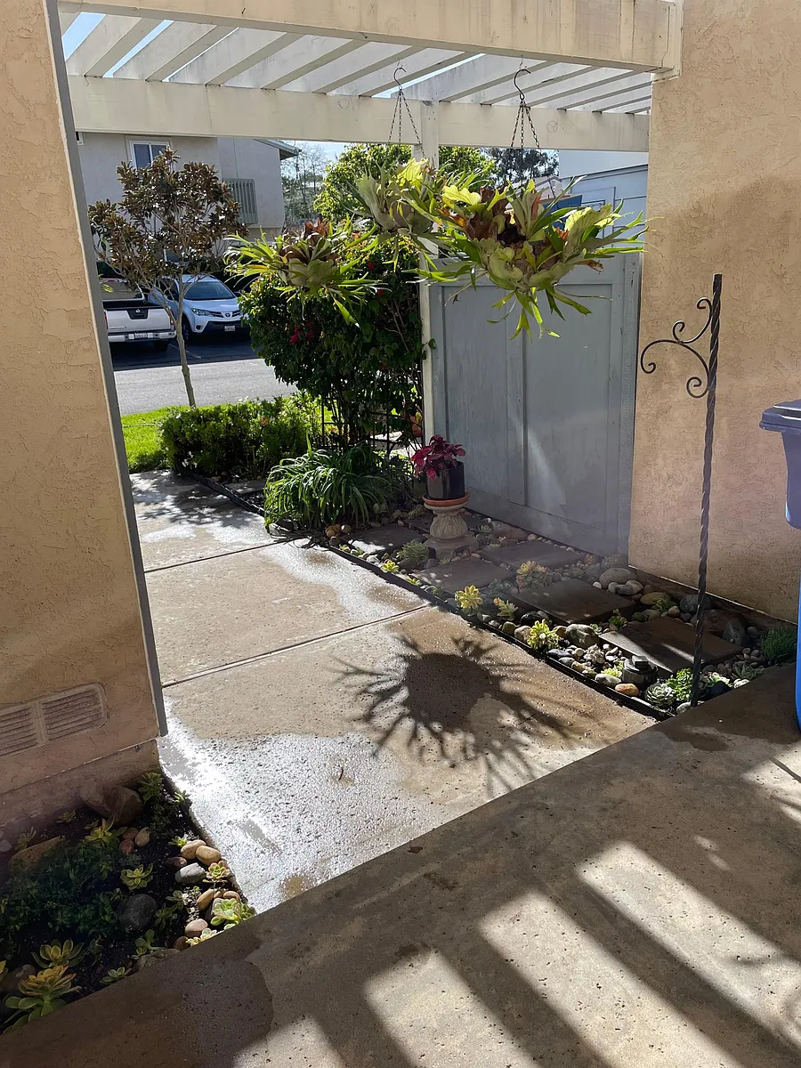 Front entrance - 2329 Caminito Recodo
