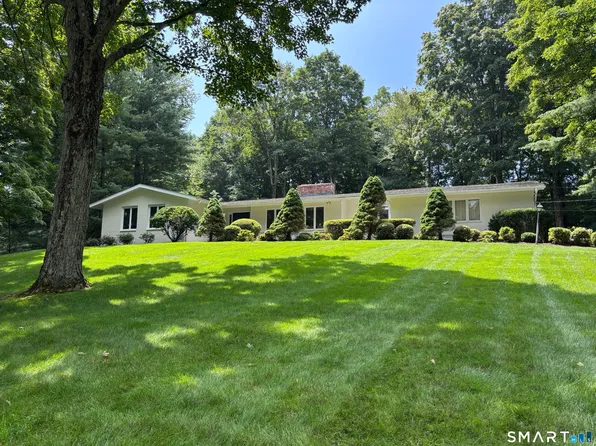 23 Pequot Trail, Westport, CT 06880