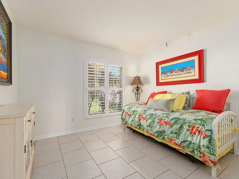 1301 Carlton Ct — Photo 14