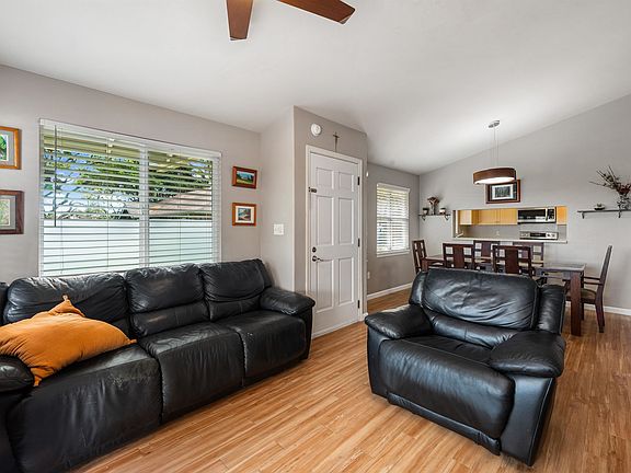 3rd image of 631 Meakanu Ln APT 106