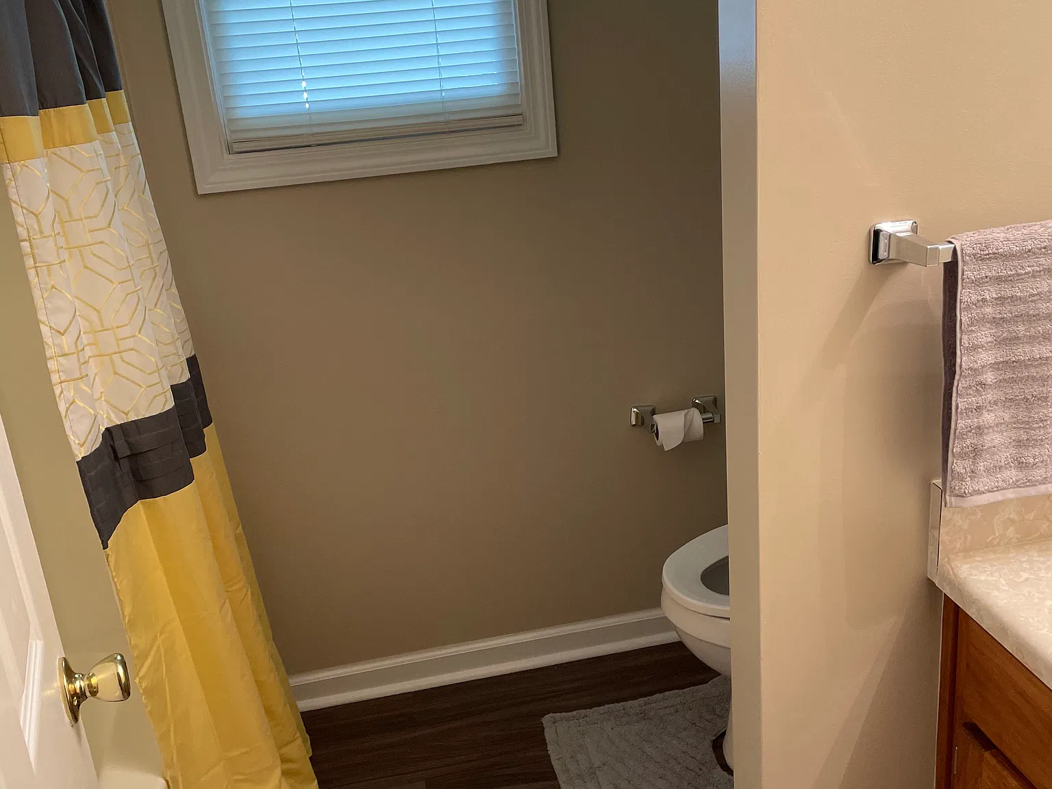3 bed, 1800 sqft, $2,050 — Photo 4